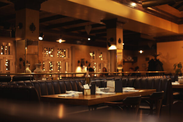 How to deal with hearing loss in restaurants in the Hudson Valley